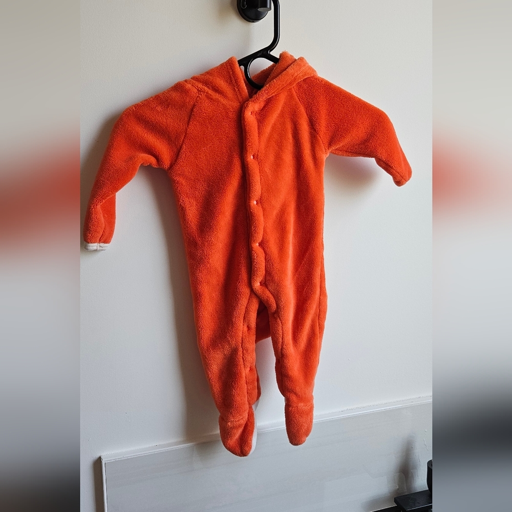 Fox snap up sleeper size 18-24 months